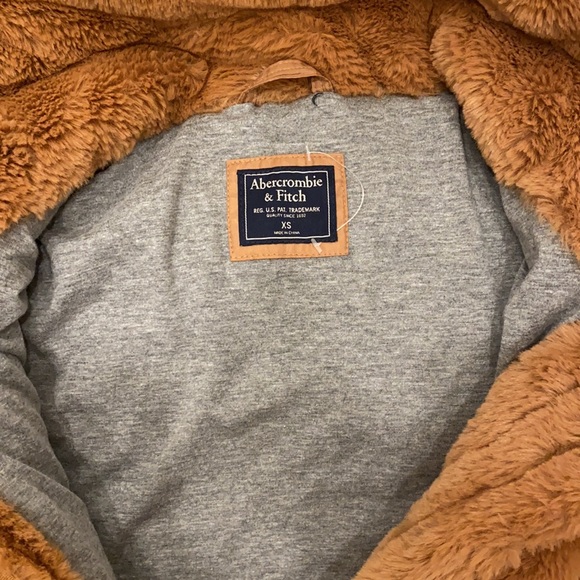 Faux Fur Jacket - Picture 2 of 2